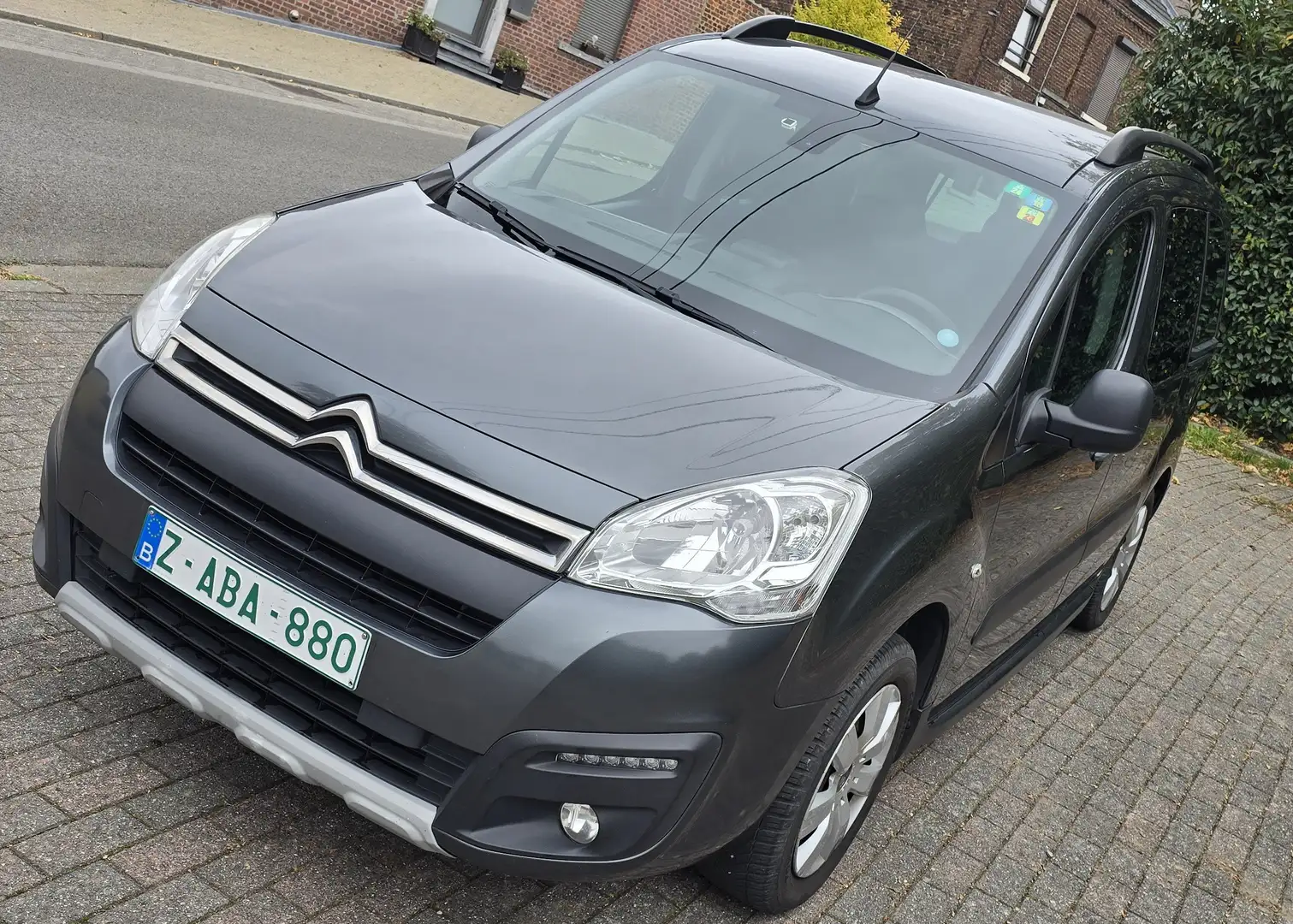 Citroen Berlingo 1.2 i CLIM.DIG/NAVI/CRUISE/135.000 KM/EURO 6 Gris - 1