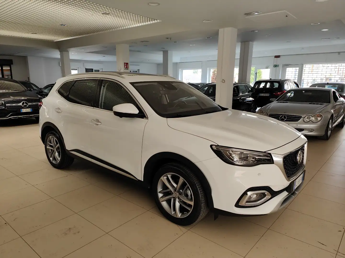 MG EHS 1.5 Plug-in Hybrid auto Exclusive Navi Tetto Pelle Bianco - 2