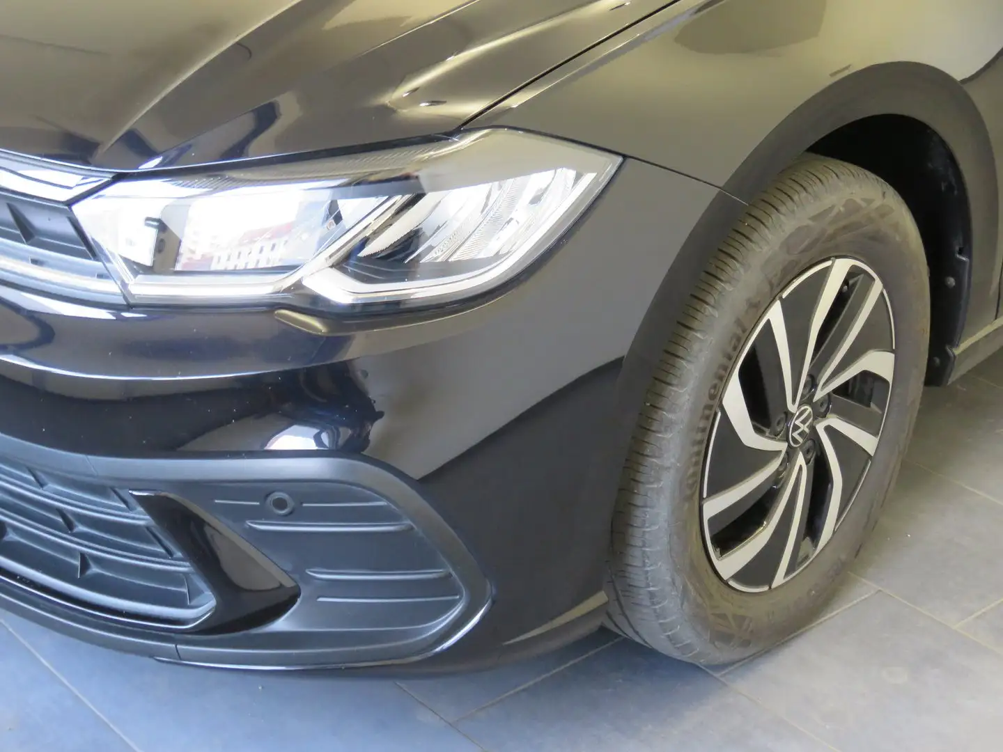 Volkswagen Polo Friends TSI Zwart - 2