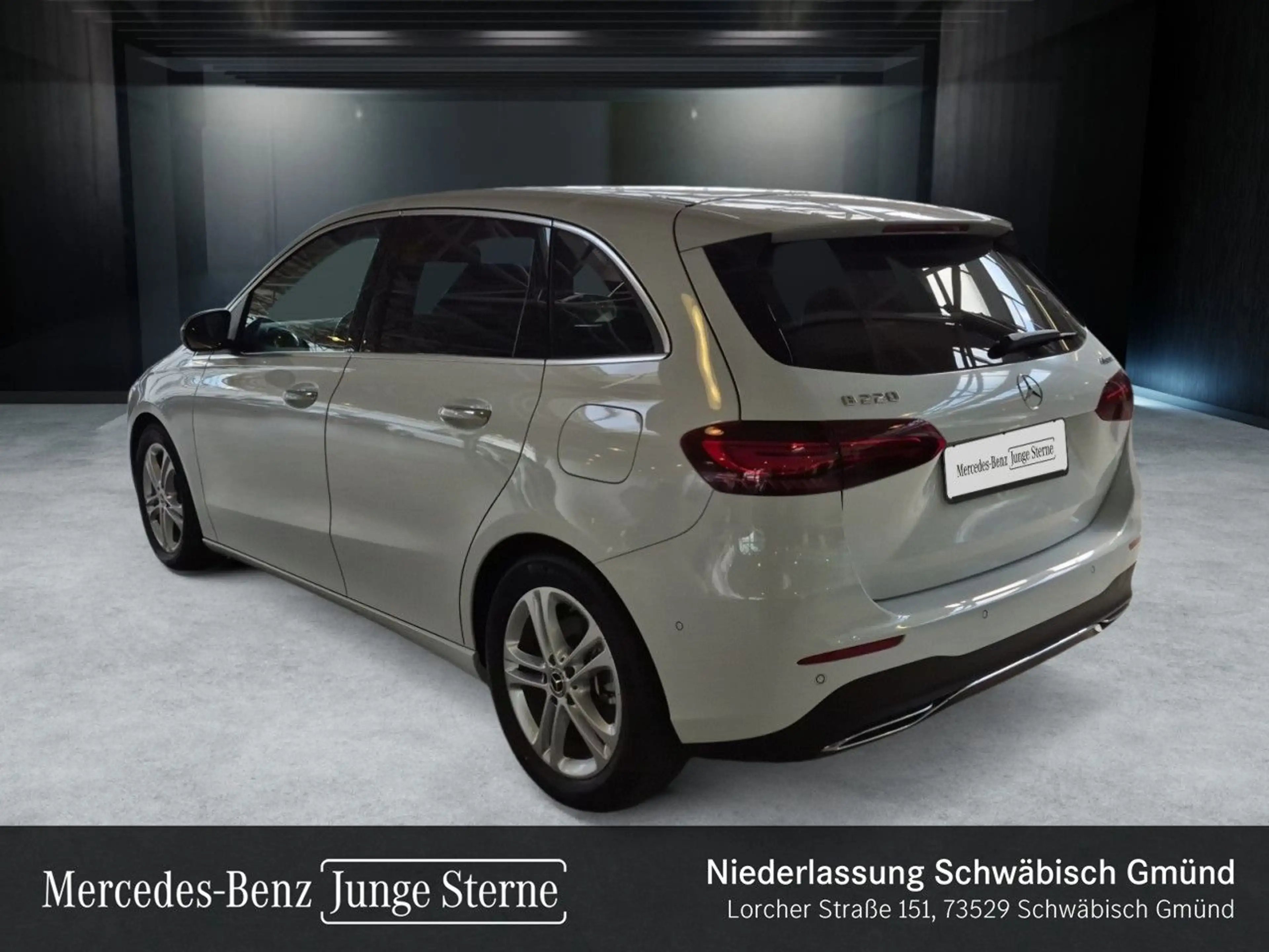 Mercedes-Benz B 220 4M PROGRESSIVE+AHK+LED+KAMERA+TOTW+KEYLESS — photo 9