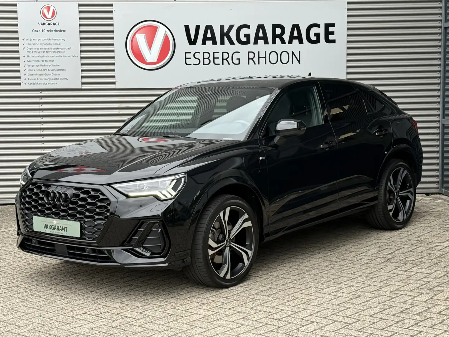 Audi Q3 Sportback 45 TFSI e 2x S-LINE BLACK PHEV DSG,VIRTU Zwart - 1