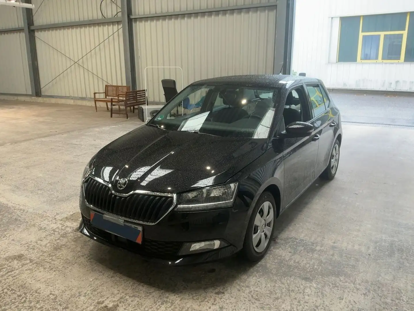 Skoda Fabia Ambition 1.0 MPI Sitzhzg+PDC+DAB+Klimaauto Schwarz - 1