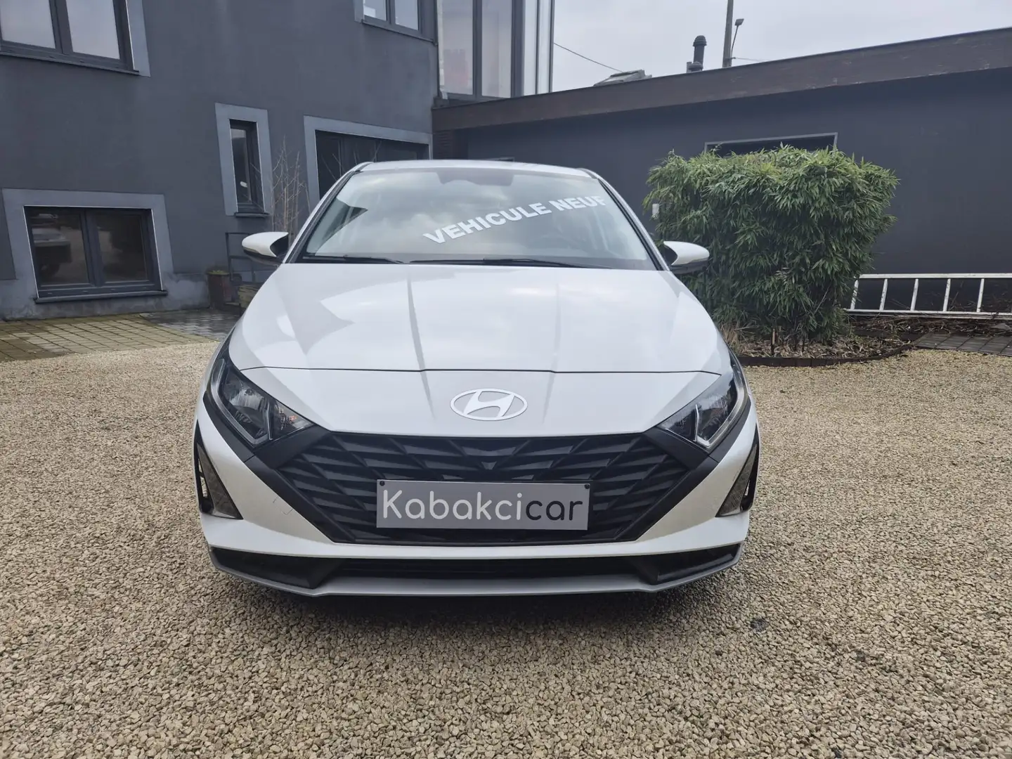 Hyundai i20 1.2i Comfort Club / Véhicule Neuf / Garantie 5A Blanc - 2