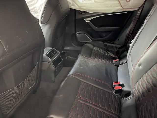 Audi RS6 view 8