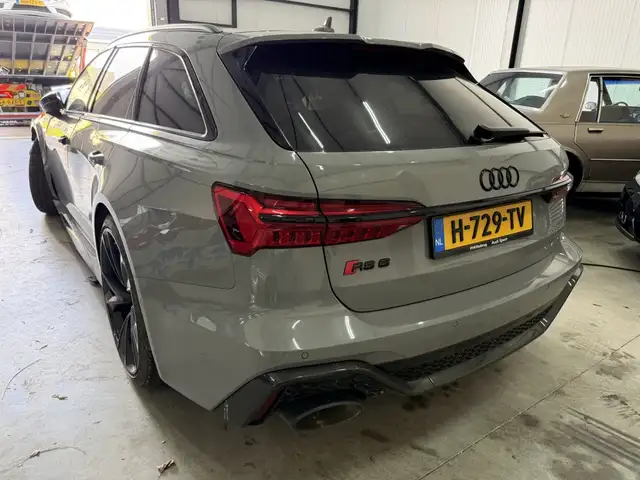 Audi RS6 view 2