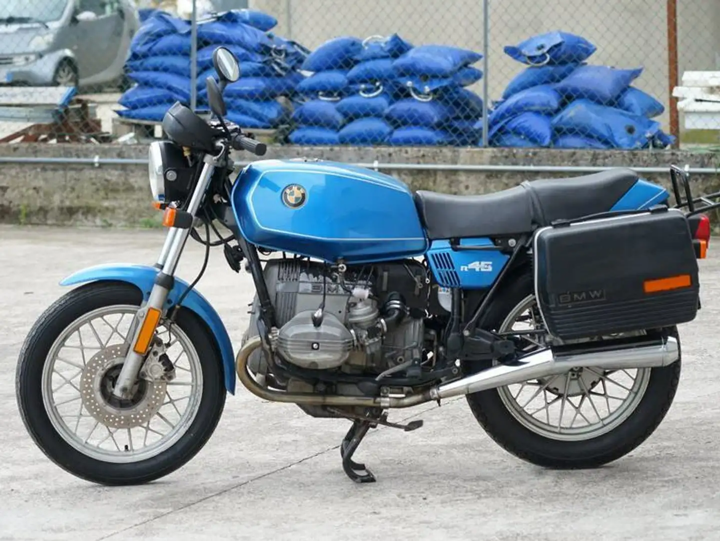 BMW R 45 Bleu - 2