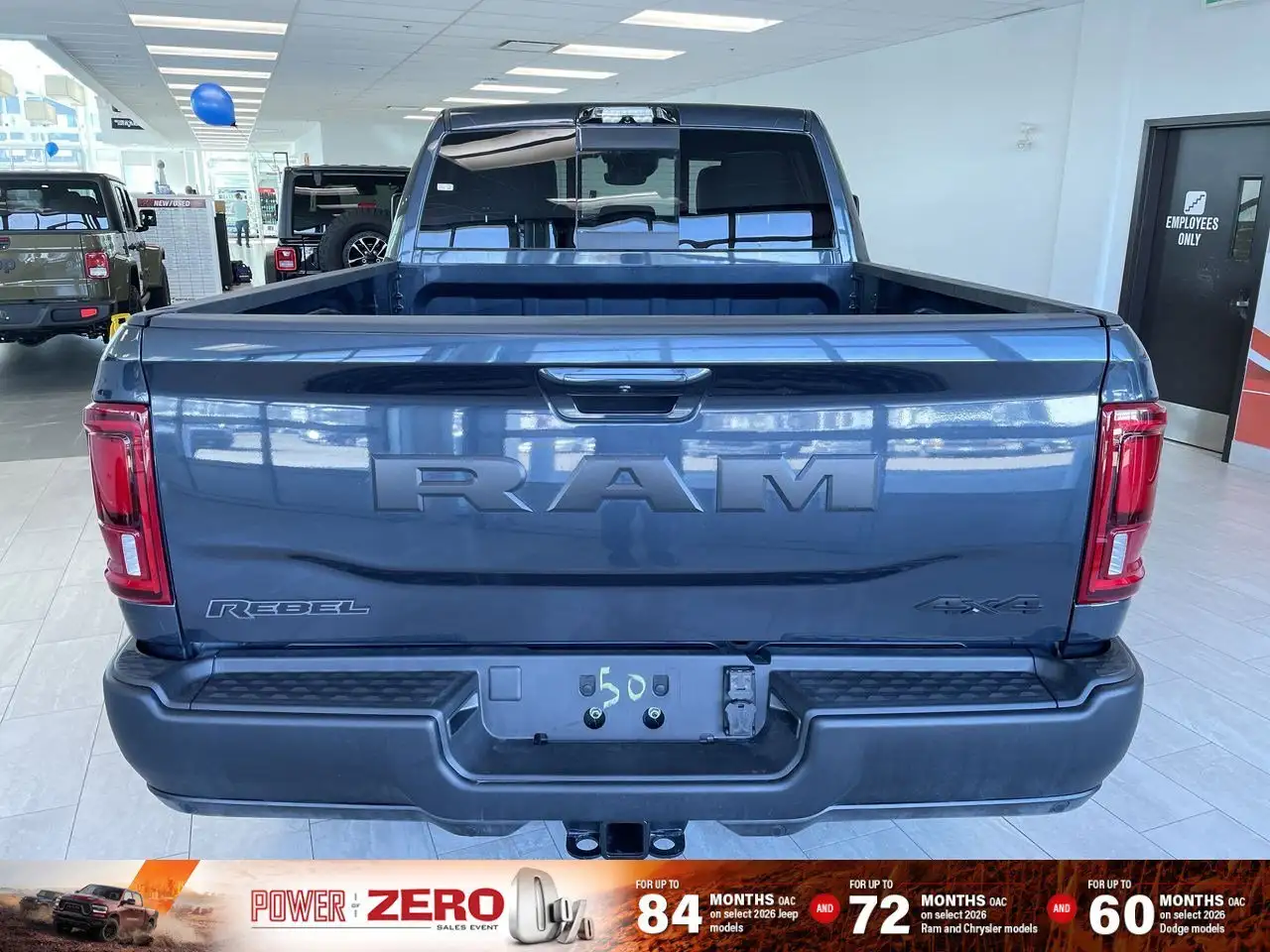 RAM 2500 снимка RAM 2500