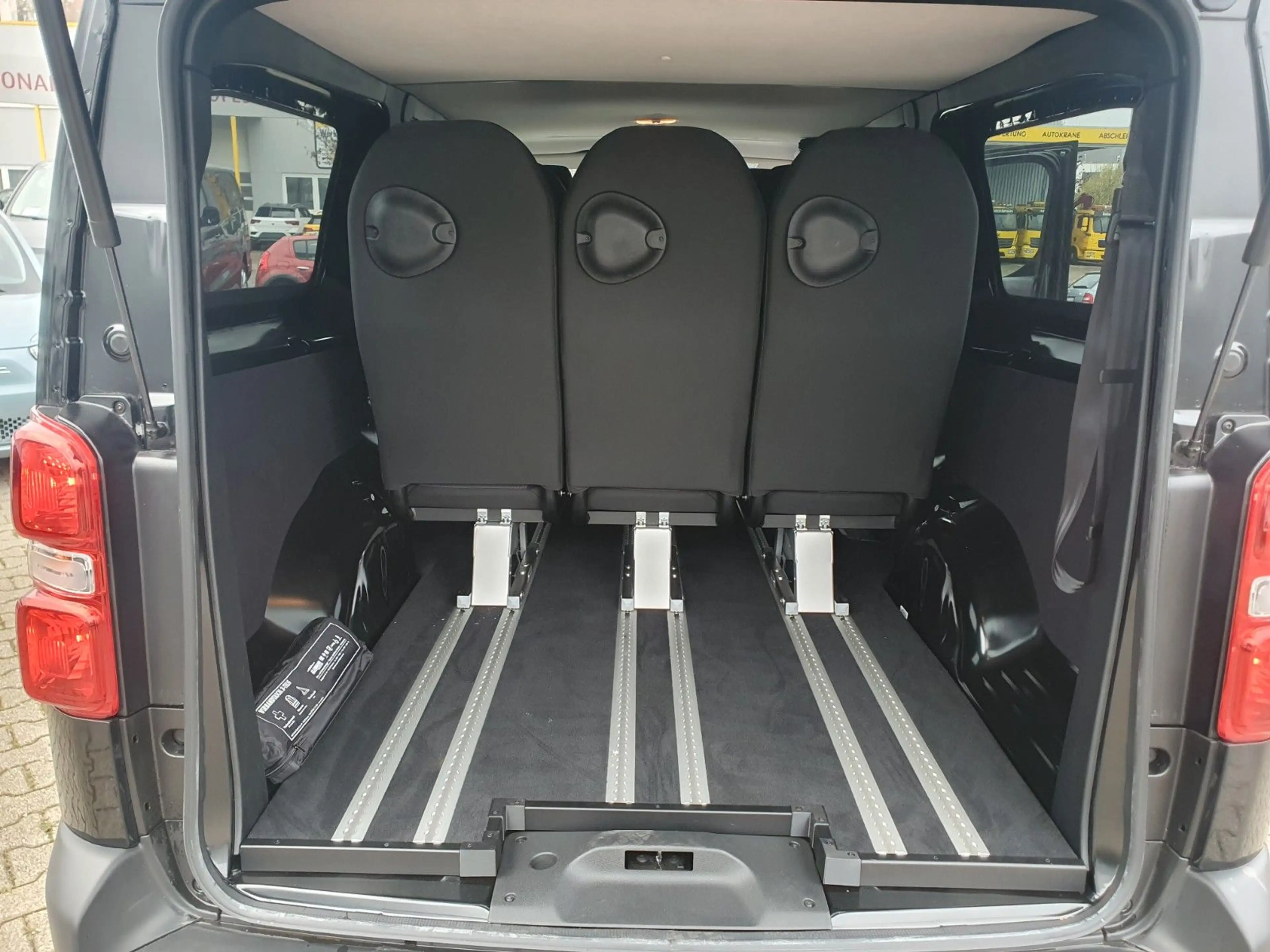 Fiat Scudo Kombi / Irmscher L3 2.0 HDi AT *9-Sitzer — photo 13