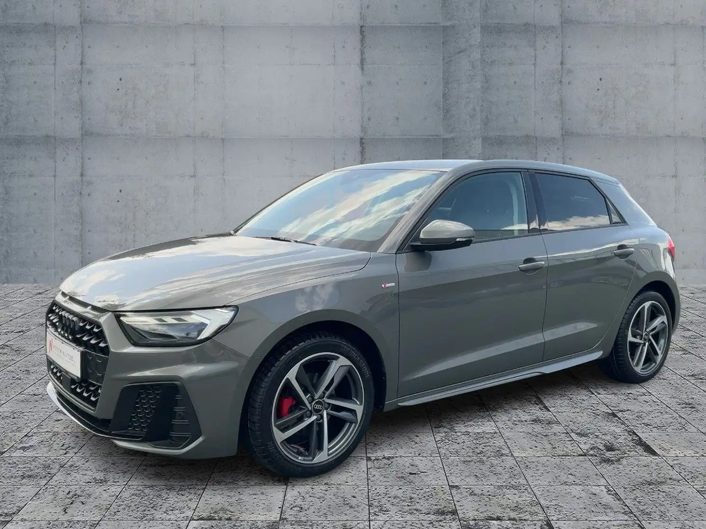 Audi A1 25 TFSI S-TR S-LINE LED+NAV+PDC+ACC Grau - 2
