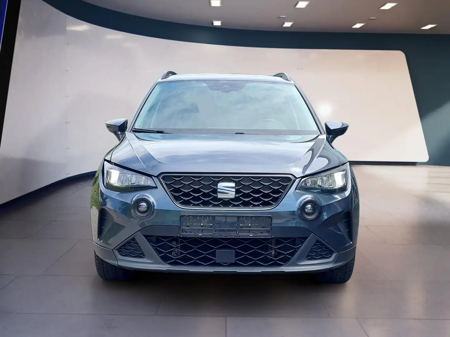 SEAT Arona 1.0 TSI Style LED Navi FullLInk PDC Grau - 2