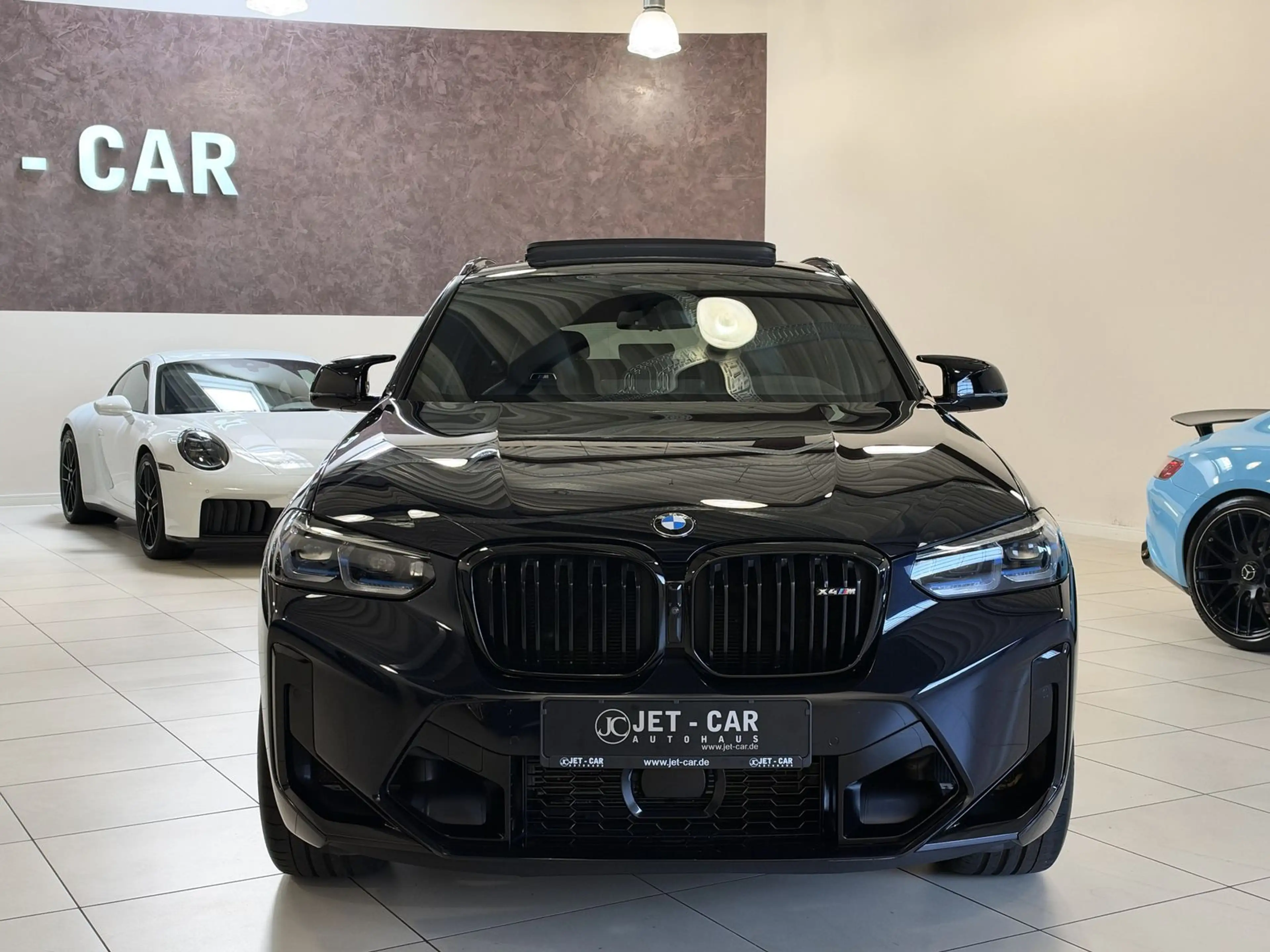 BMW X4 M Competition *Pano-Laser-Carbon-M Driver's* — photo 2
