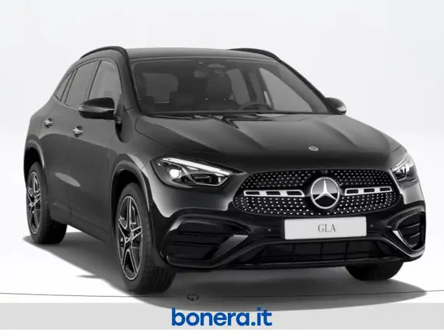 Mercedes-Benz Gla view 2