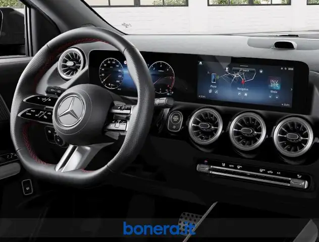 Mercedes-Benz Gla view 6