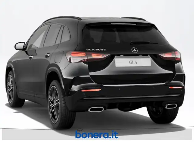 Mercedes-Benz Gla view 4