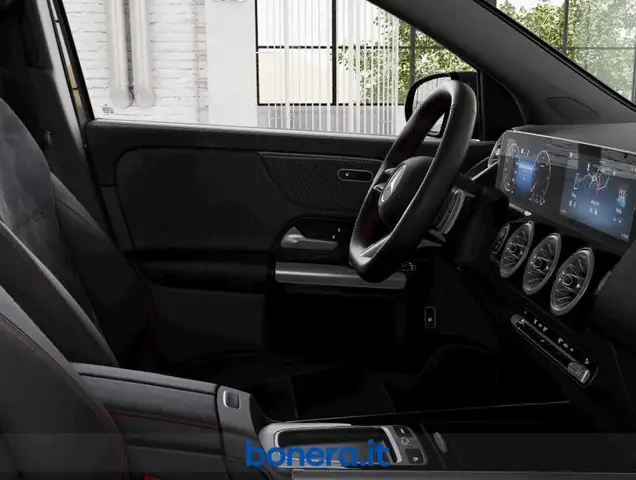 Mercedes-Benz Gla view 7