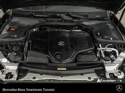 Mercedes-Benz E-Class снимка Mercedes-Benz E-Class