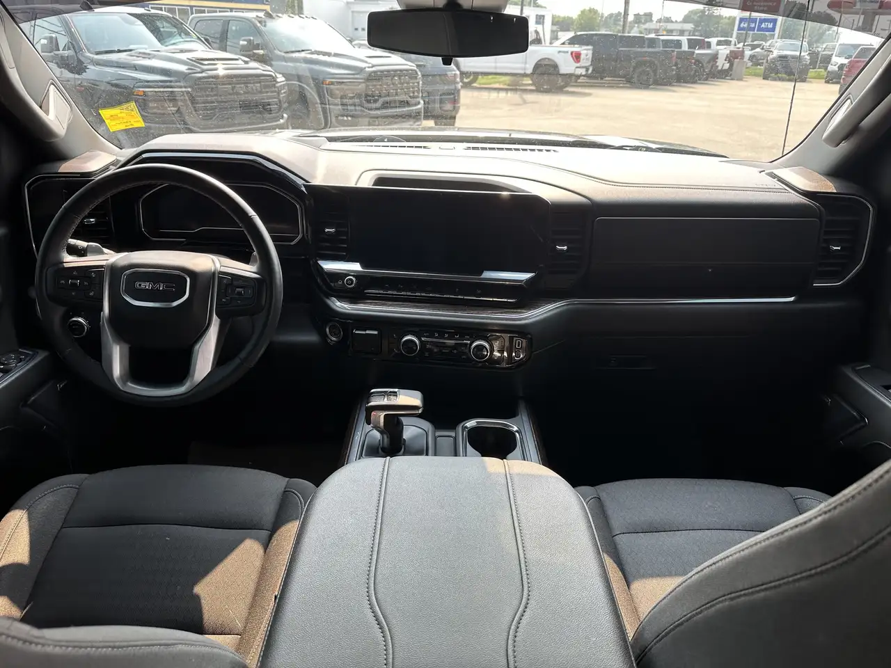 GMC Sierra 1500 снимка GMC Sierra 1500