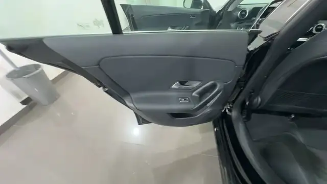 Mercedes-Benz Cla view 5