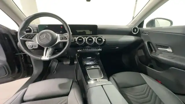 Mercedes-Benz Cla view 7