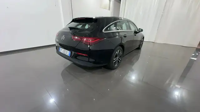 Mercedes-Benz Cla view 16