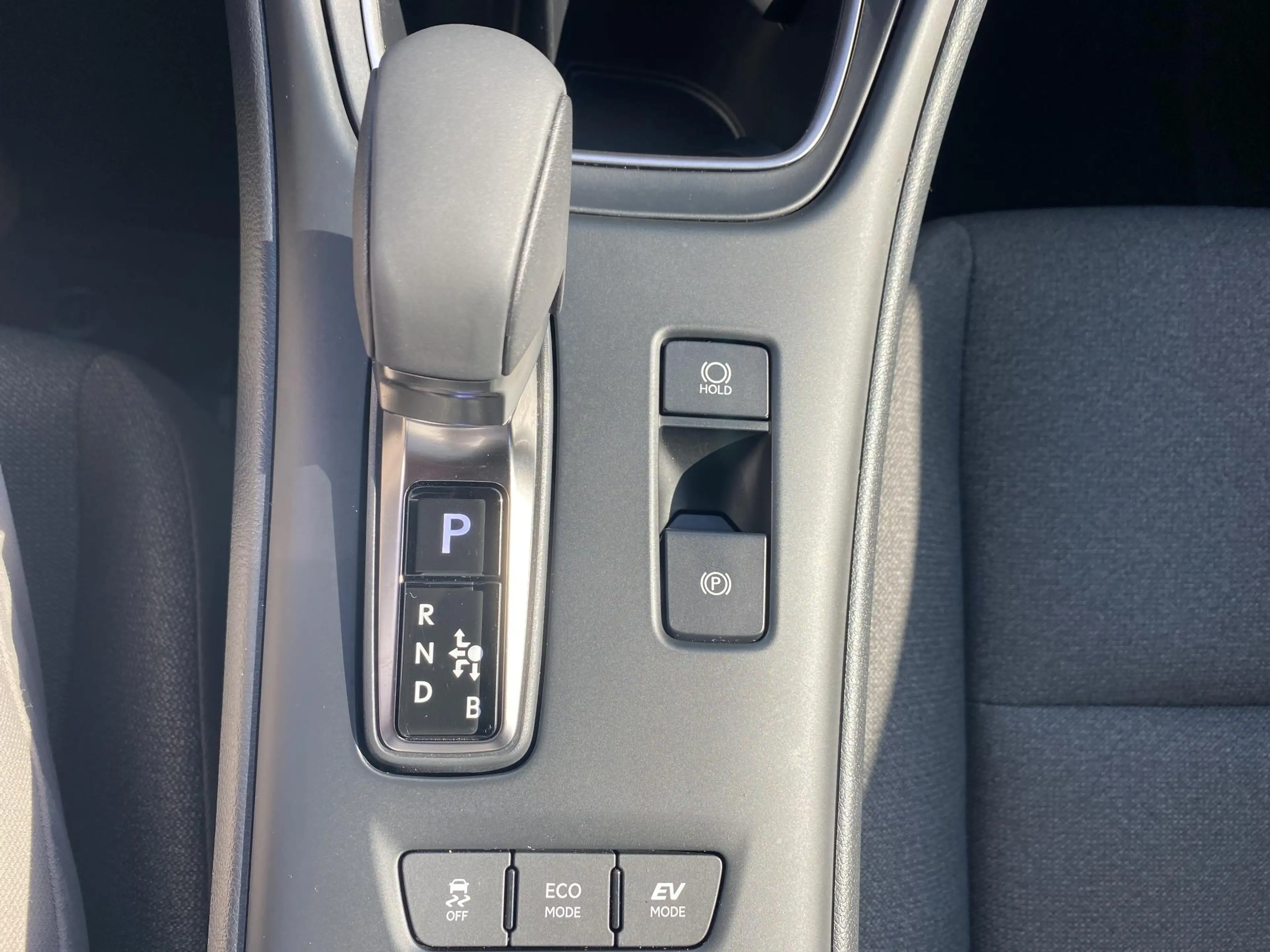 Lexus LBX 1.5 2WD STOELVERW STUURVERW BLIND-SPOT PARK-SENS — photo 22