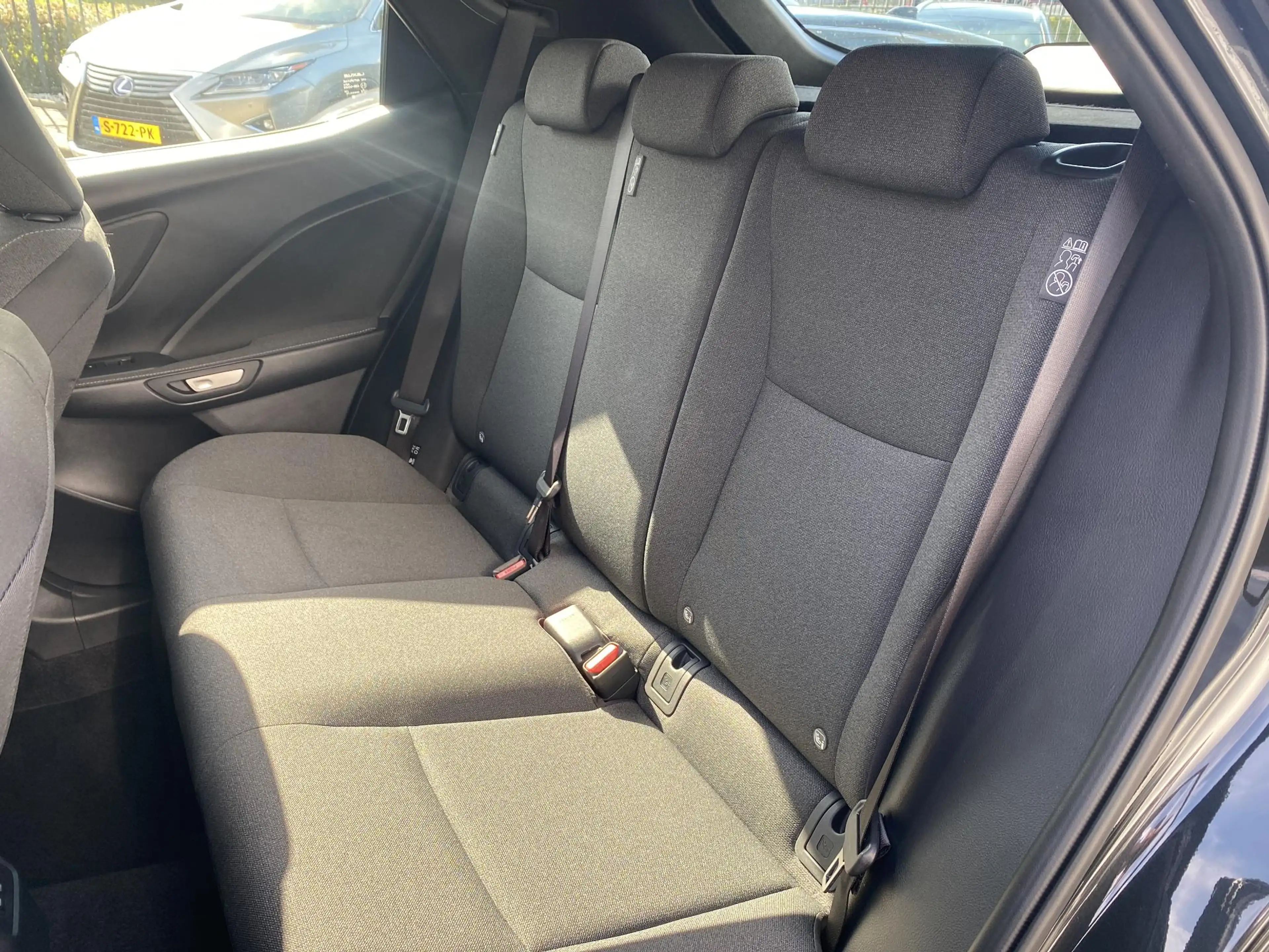 Lexus LBX 1.5 2WD STOELVERW STUURVERW BLIND-SPOT PARK-SENS — photo 27