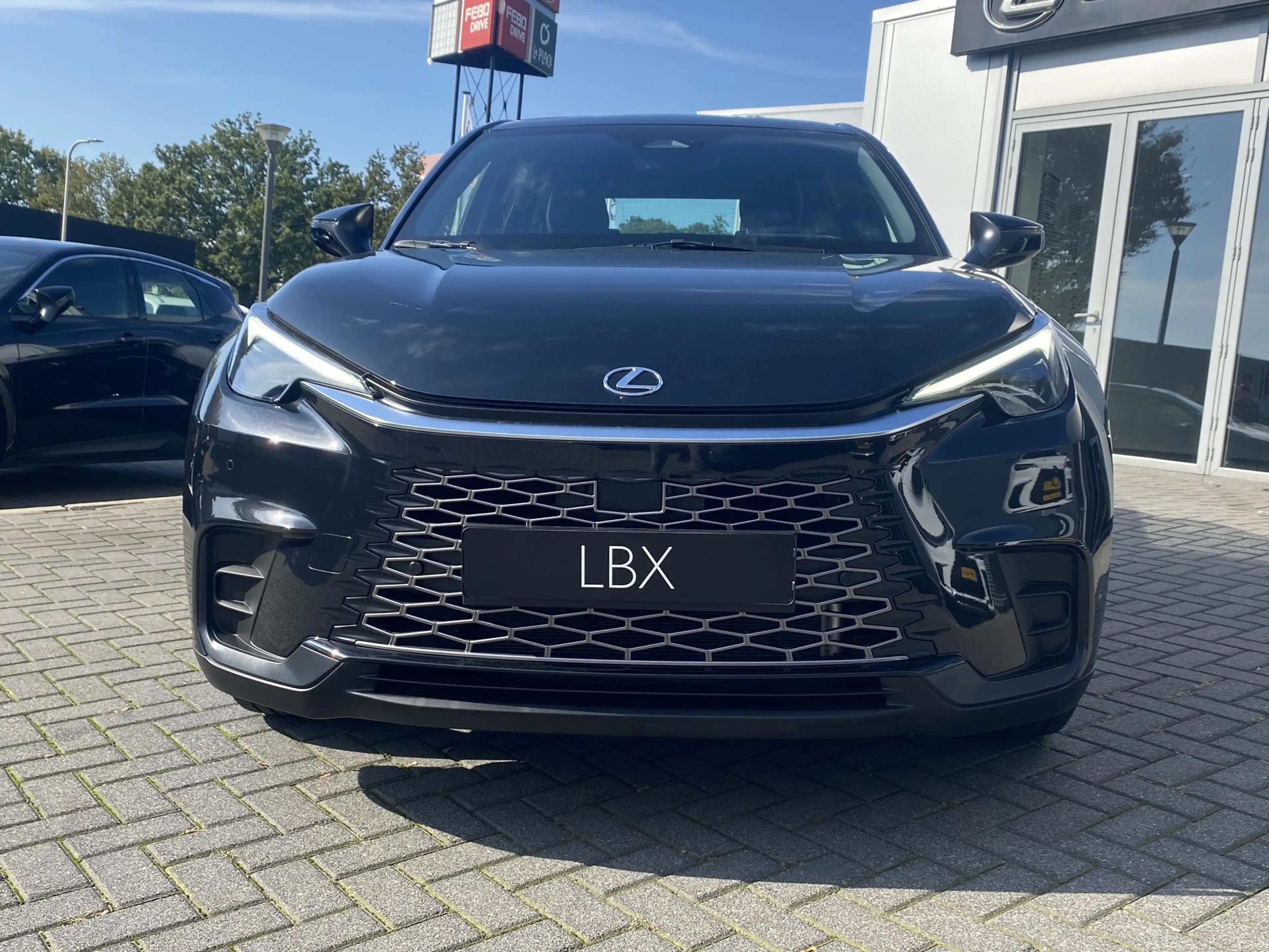 Lexus LBX 1.5 2WD STOELVERW STUURVERW BLIND-SPOT PARK-SENS — photo 10