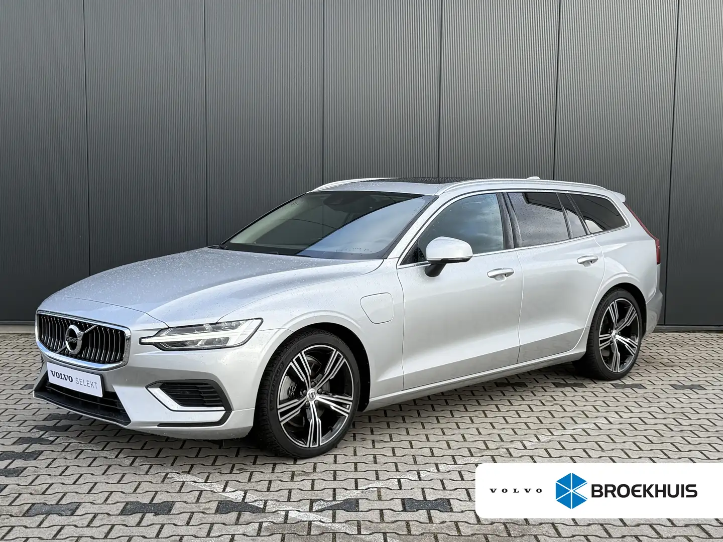 Volvo V60 T6 Recharge AWD Inscription | Achteruitrijcamera | Gris - 1