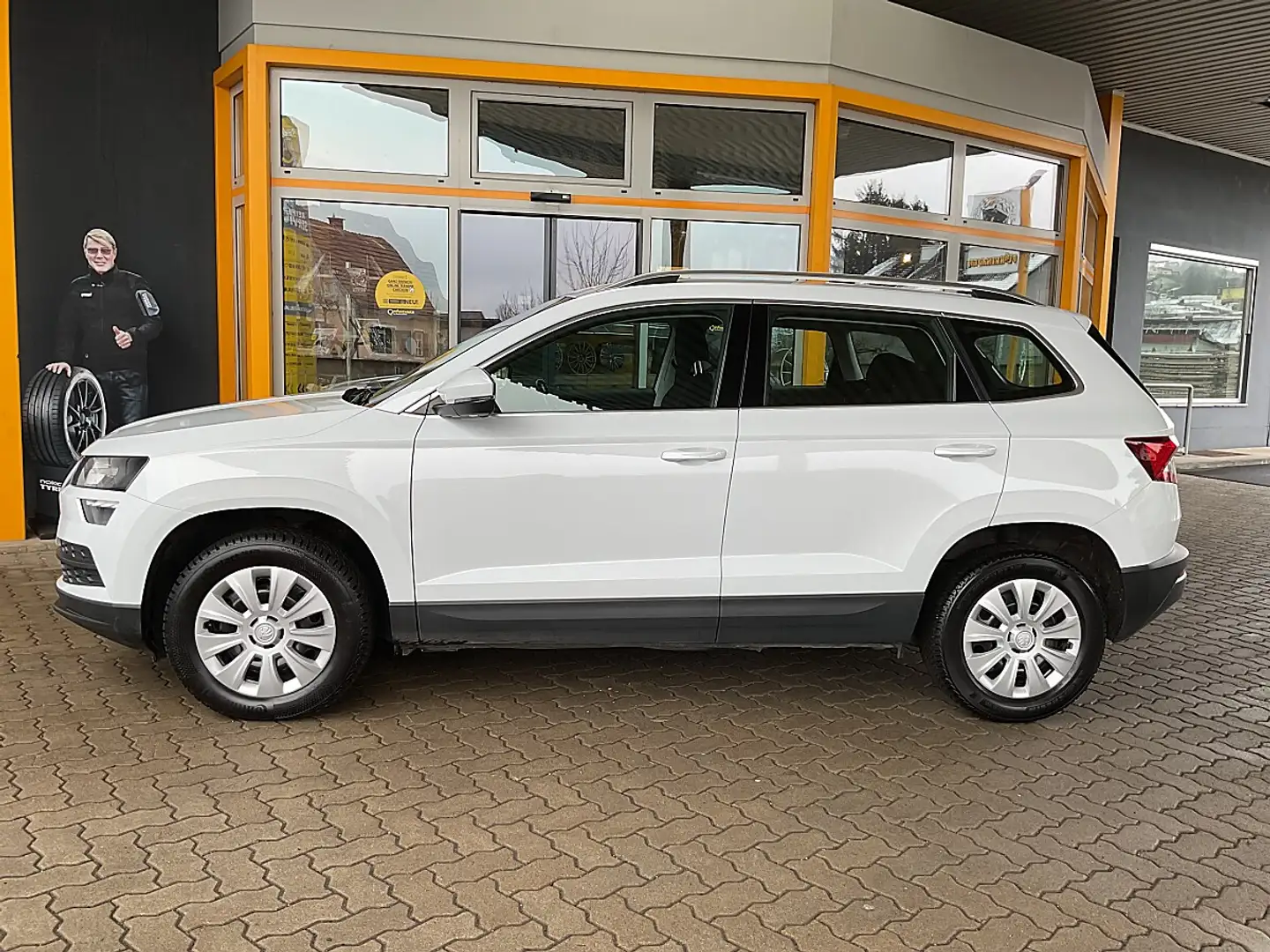 Skoda Karoq 1.6 TDI Ambition Weiß - 2