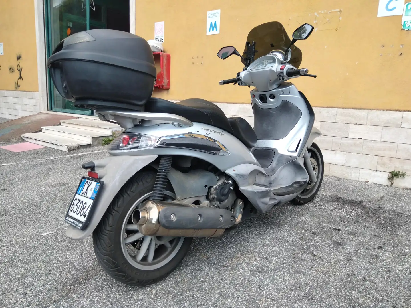 Piaggio Beverly 500 Plateado - 1