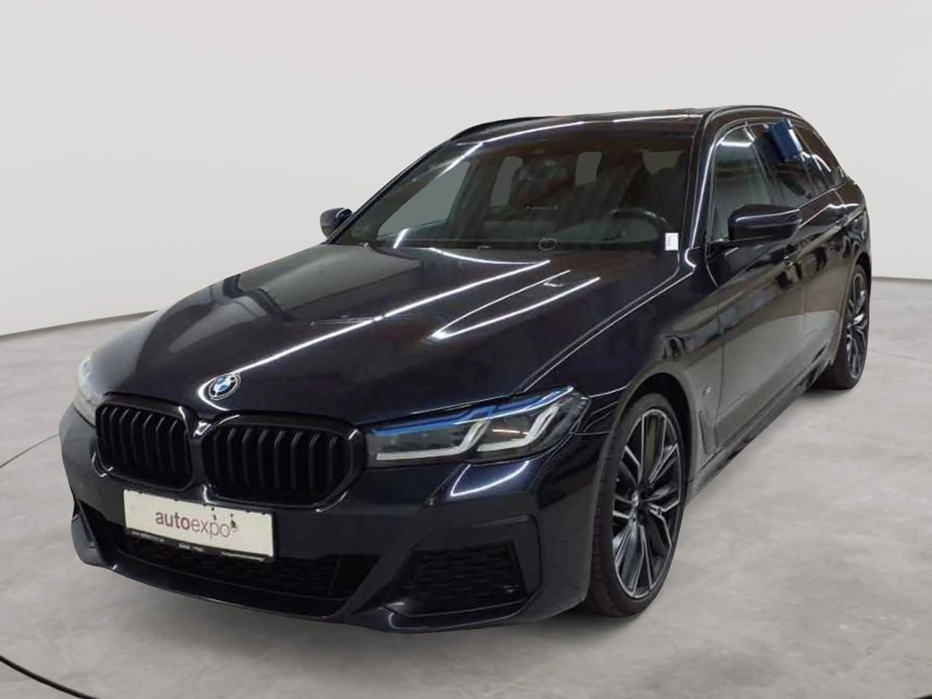 BMW 540 540d xDrive Touring Aut. M Sport Pro Leder — photo 2
