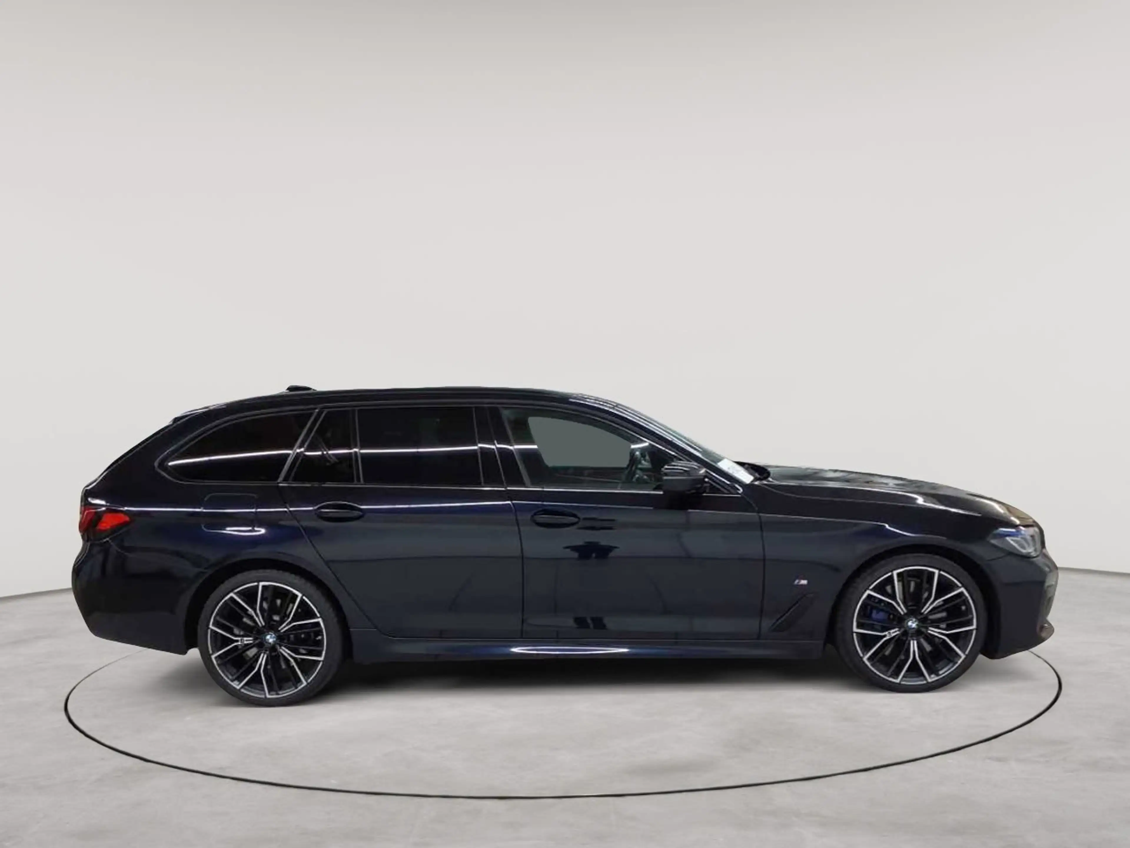 BMW 540 540d xDrive Touring Aut. M Sport Pro Leder — photo 3