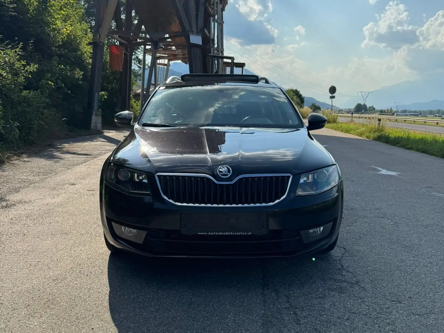 Skoda Octavia Octavia Combi 2,0 TDI Style DSG Style Schwarz - 2