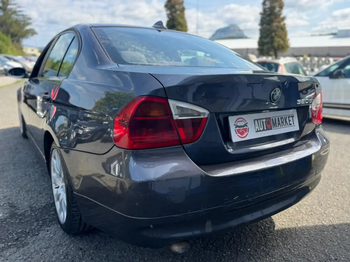 BMW 320 320d - 2