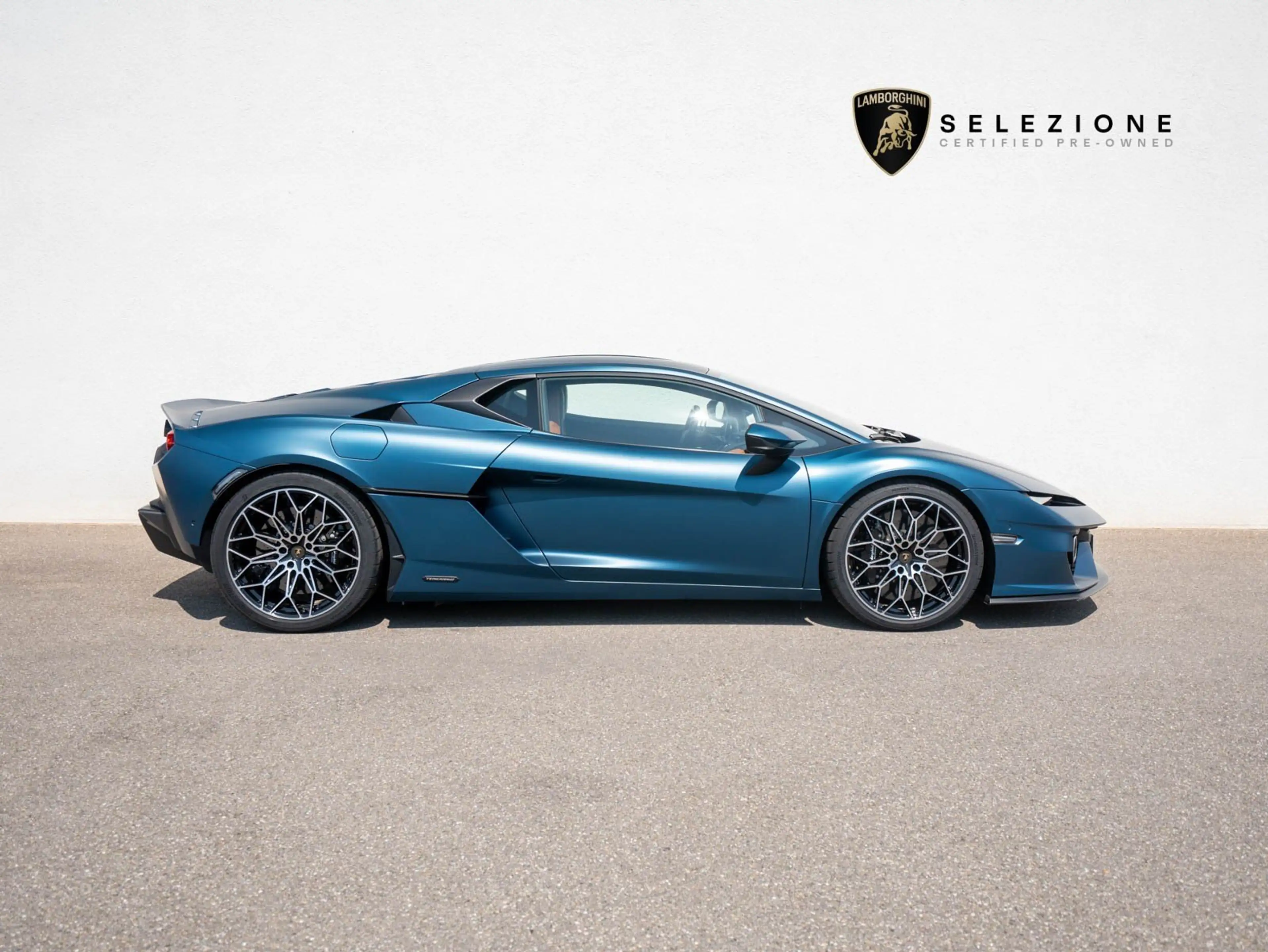 Lamborghini Temerario BLU MARINUS MATT FULL CARBON SONUS FABER LIFT CLAS — photo 2