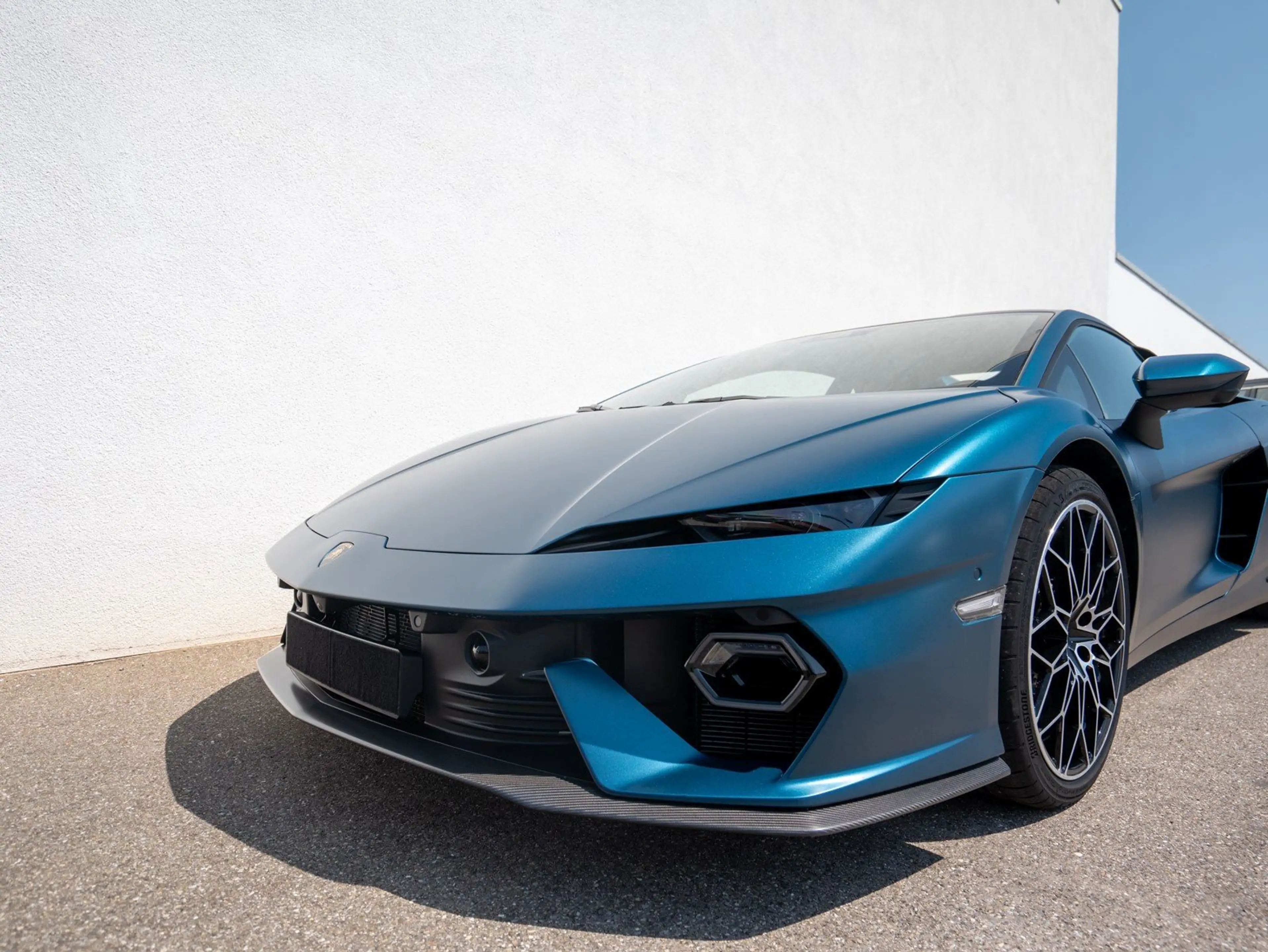 Lamborghini Temerario BLU MARINUS MATT FULL CARBON SONUS FABER LIFT CLAS — photo 15