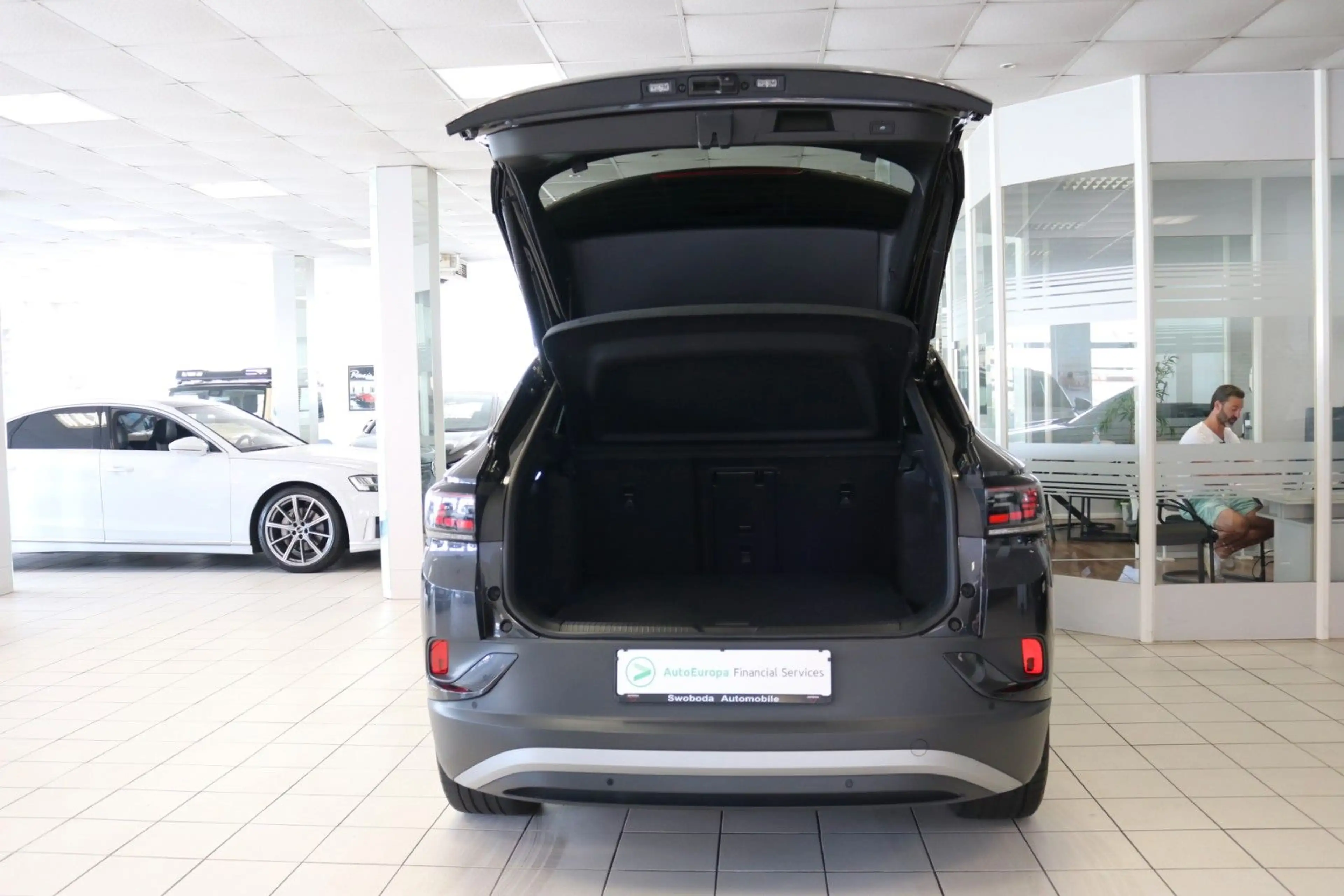 Volkswagen ID.4 Pro Performance WP HUD 360° Matrix Pano 94% — photo 10