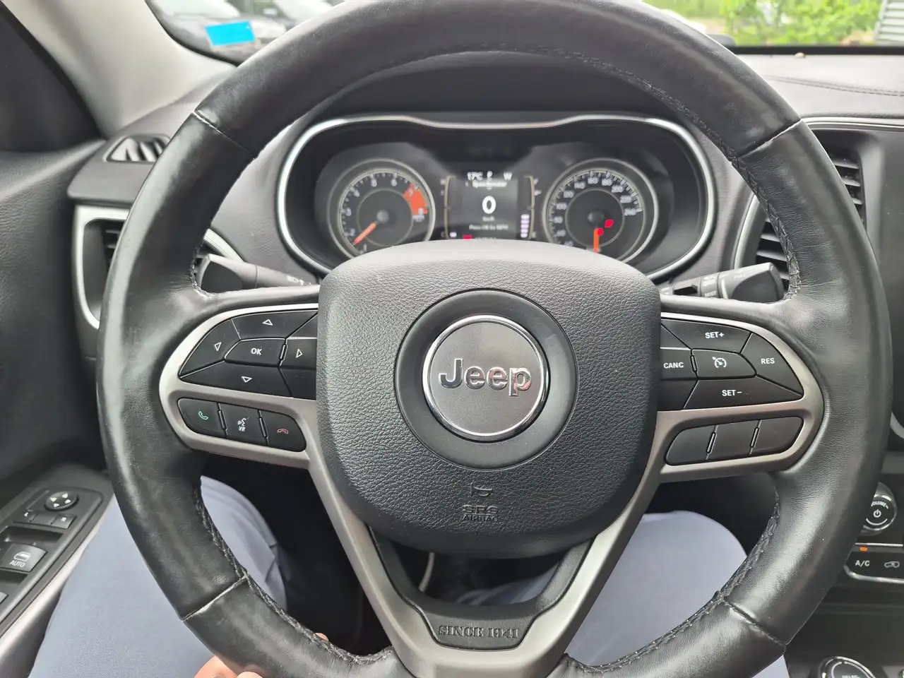 Jeep Cherokee fotografie Jeep Cherokee