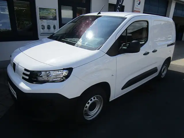 Peugeot Partner Partner Standard BlueHDi 100 S&S Euro 6b erh. N...