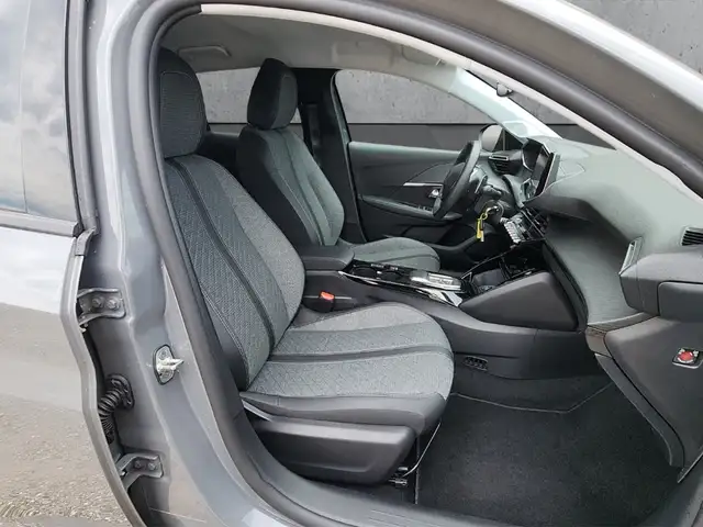 Peugeot 208 view 13