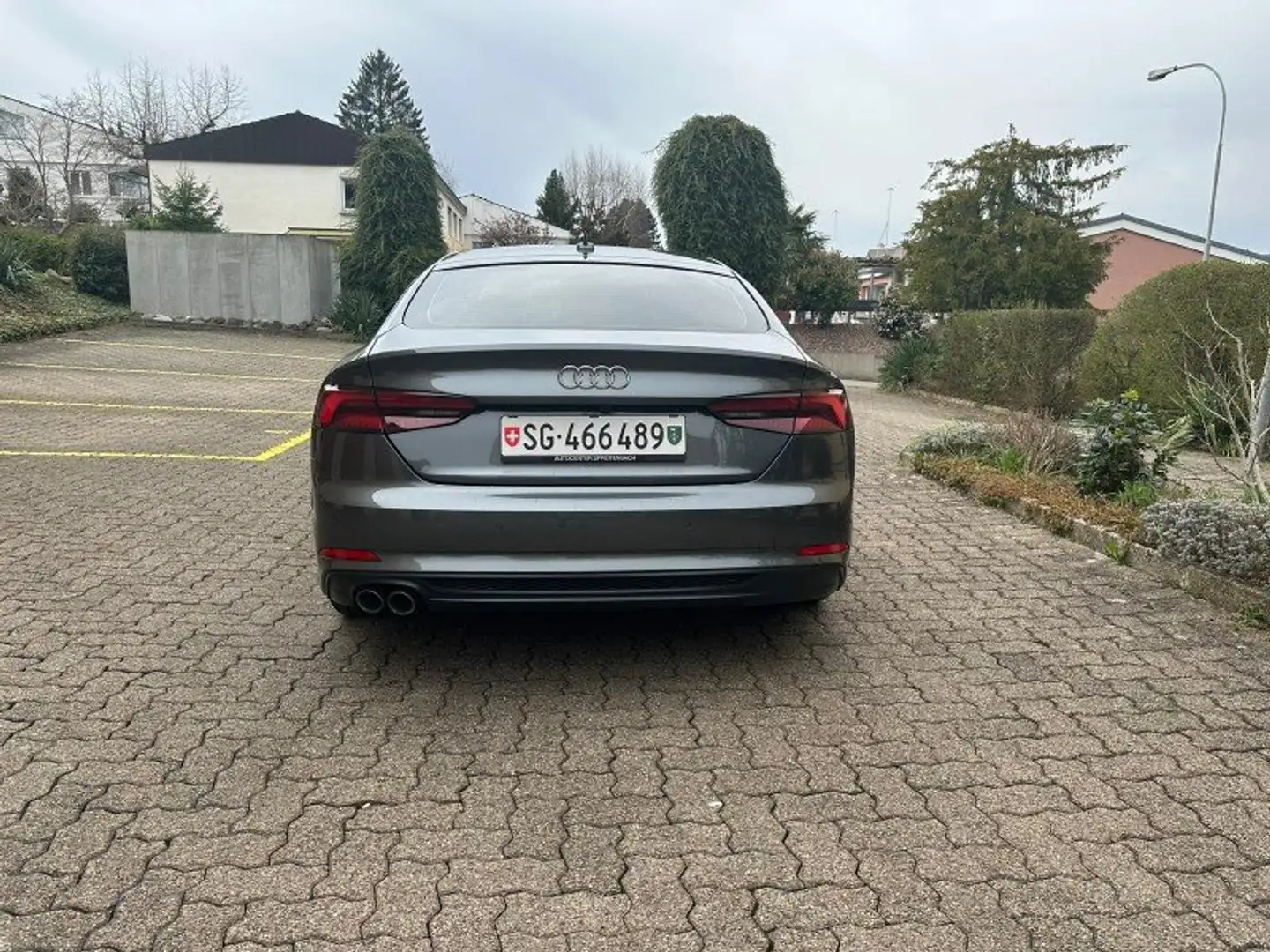 Audi A5 A5 Sportback 40 TDI quattro S tronic S line Grau - 2