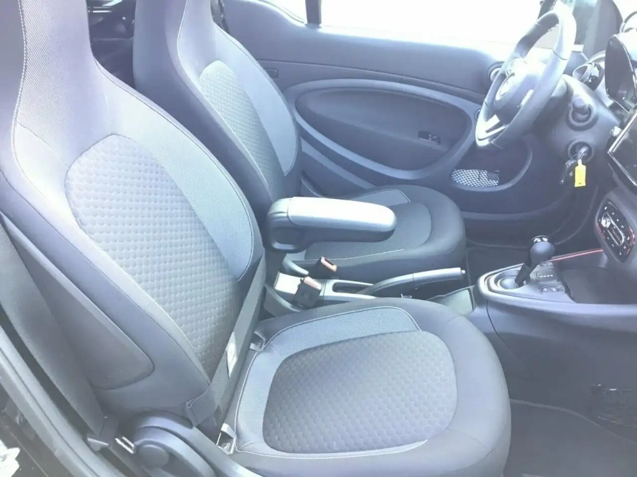 smart forTwo EQ cabrio LED/PDC/KAMERA/WINTERP. 13