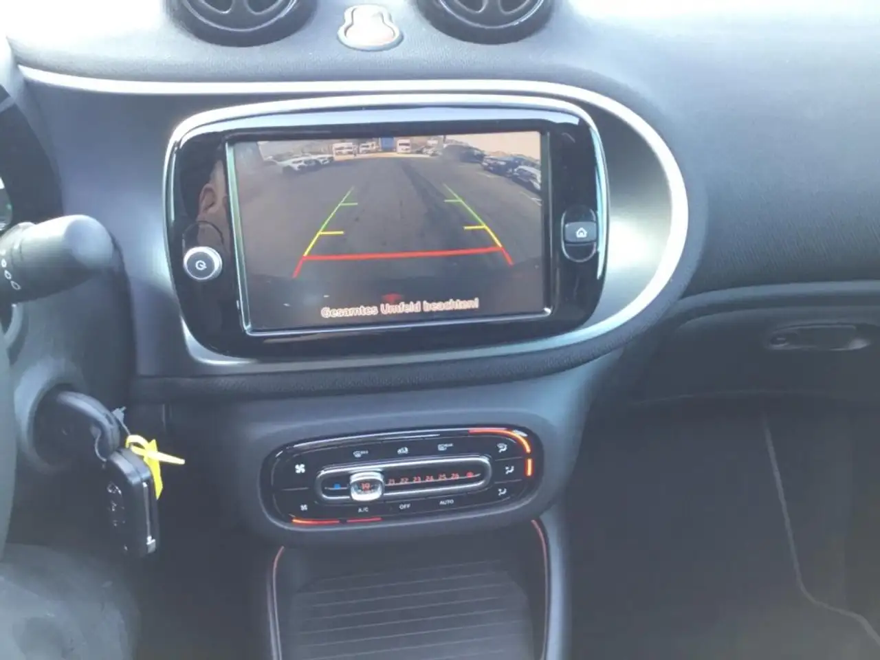 smart forTwo EQ cabrio LED/PDC/KAMERA/WINTERP. 11
