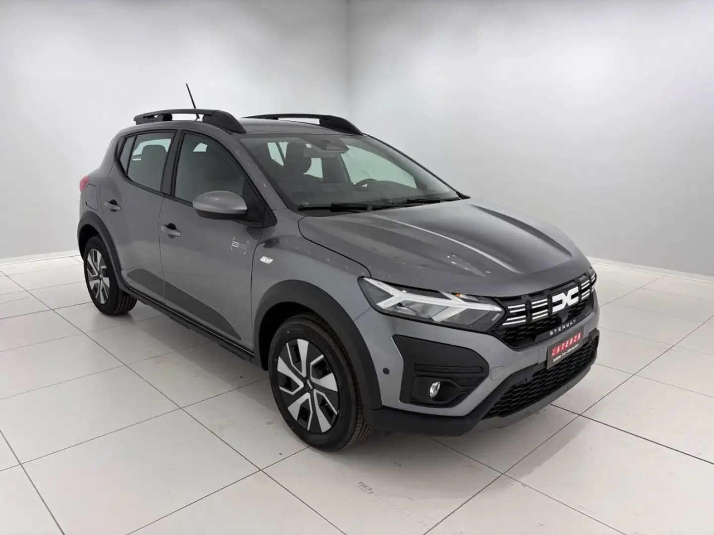 Dacia Sandero Stepway 1.0 tce ECO-G Expression Grau - 1