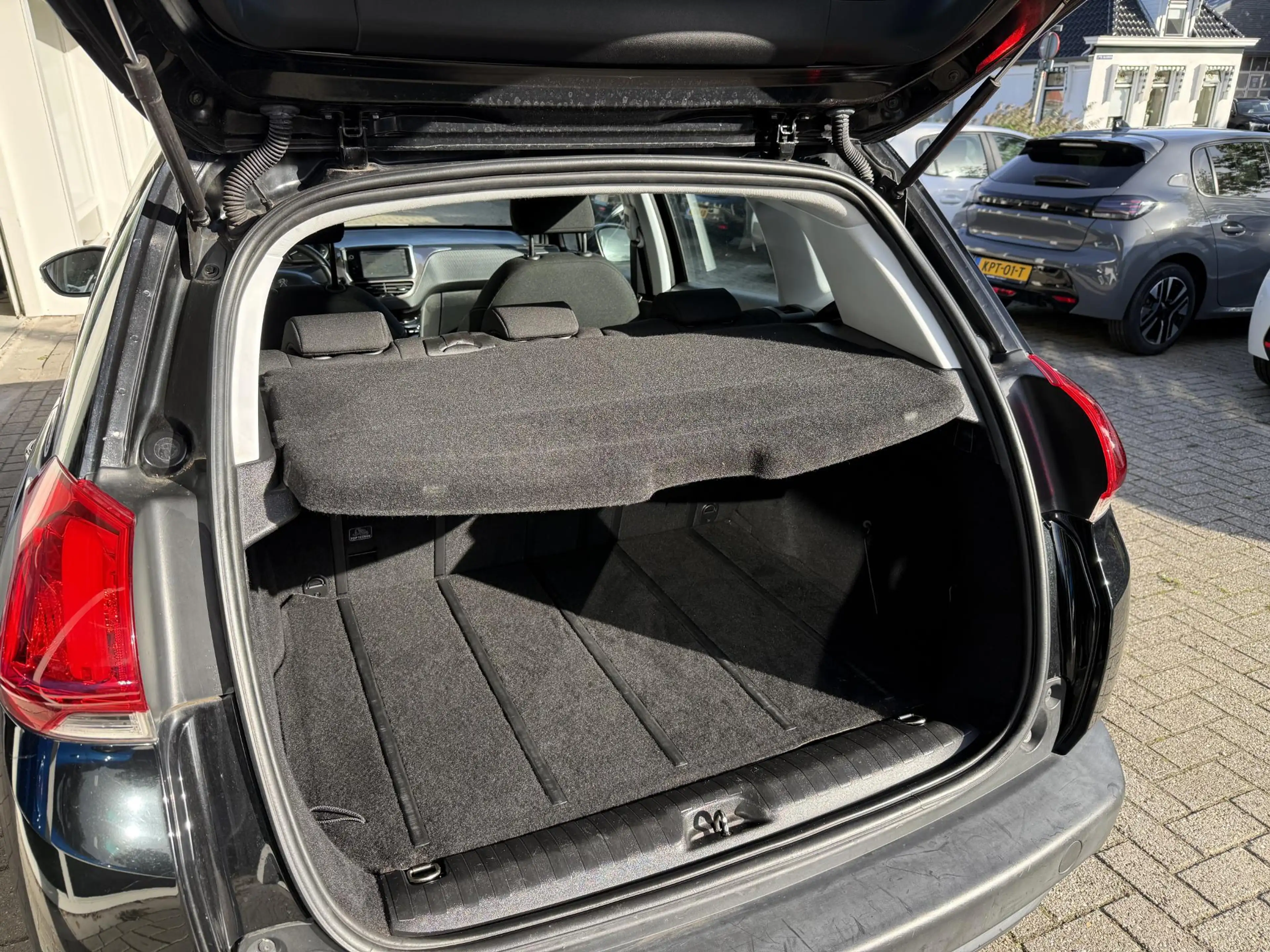 Peugeot 2008 1.6 VTi Active | Electronic climate controle | Cru — photo 5