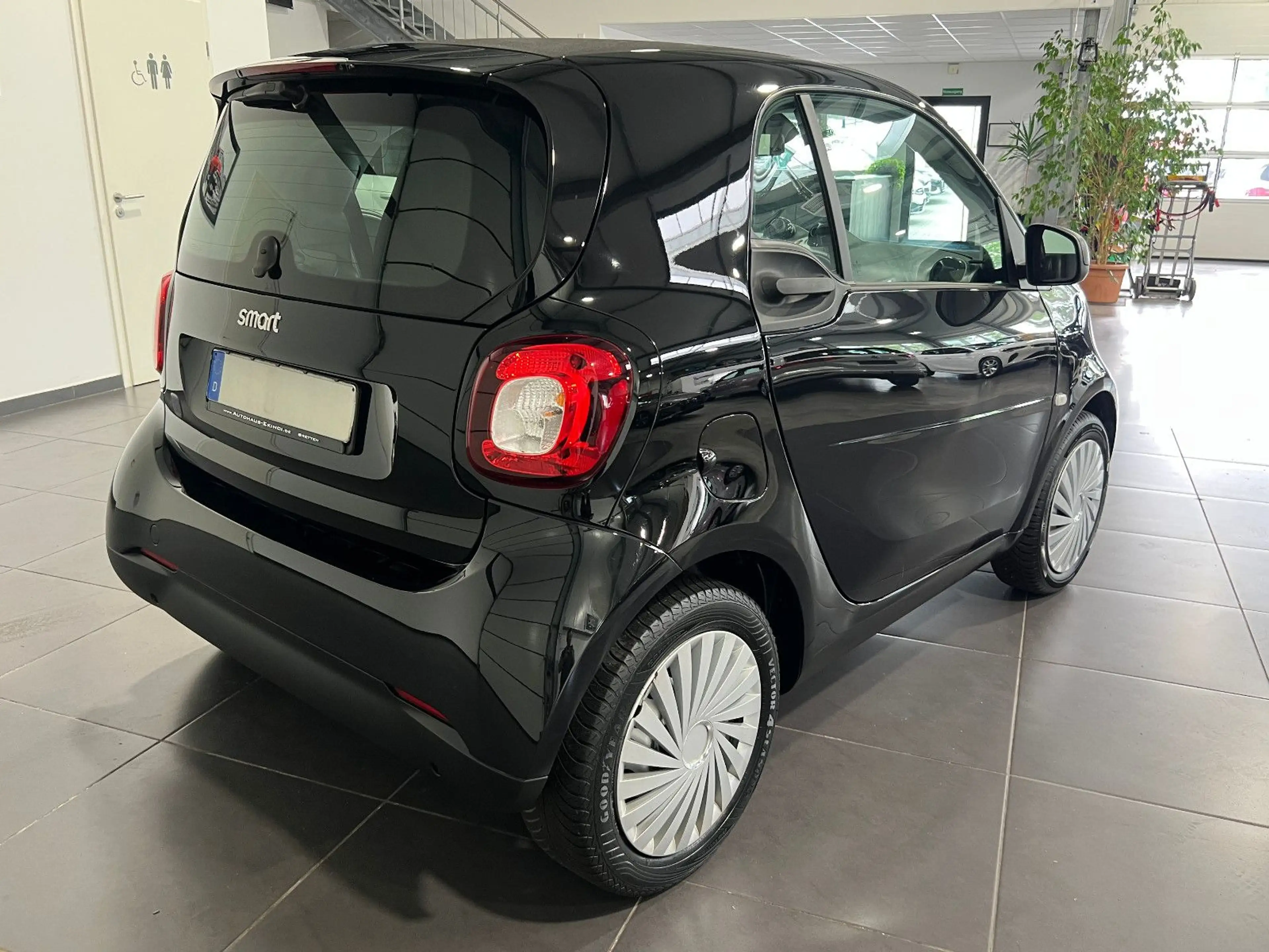 smart forTwo Coupe EQ Automatik **Klima*BT*Temp** — photo 6