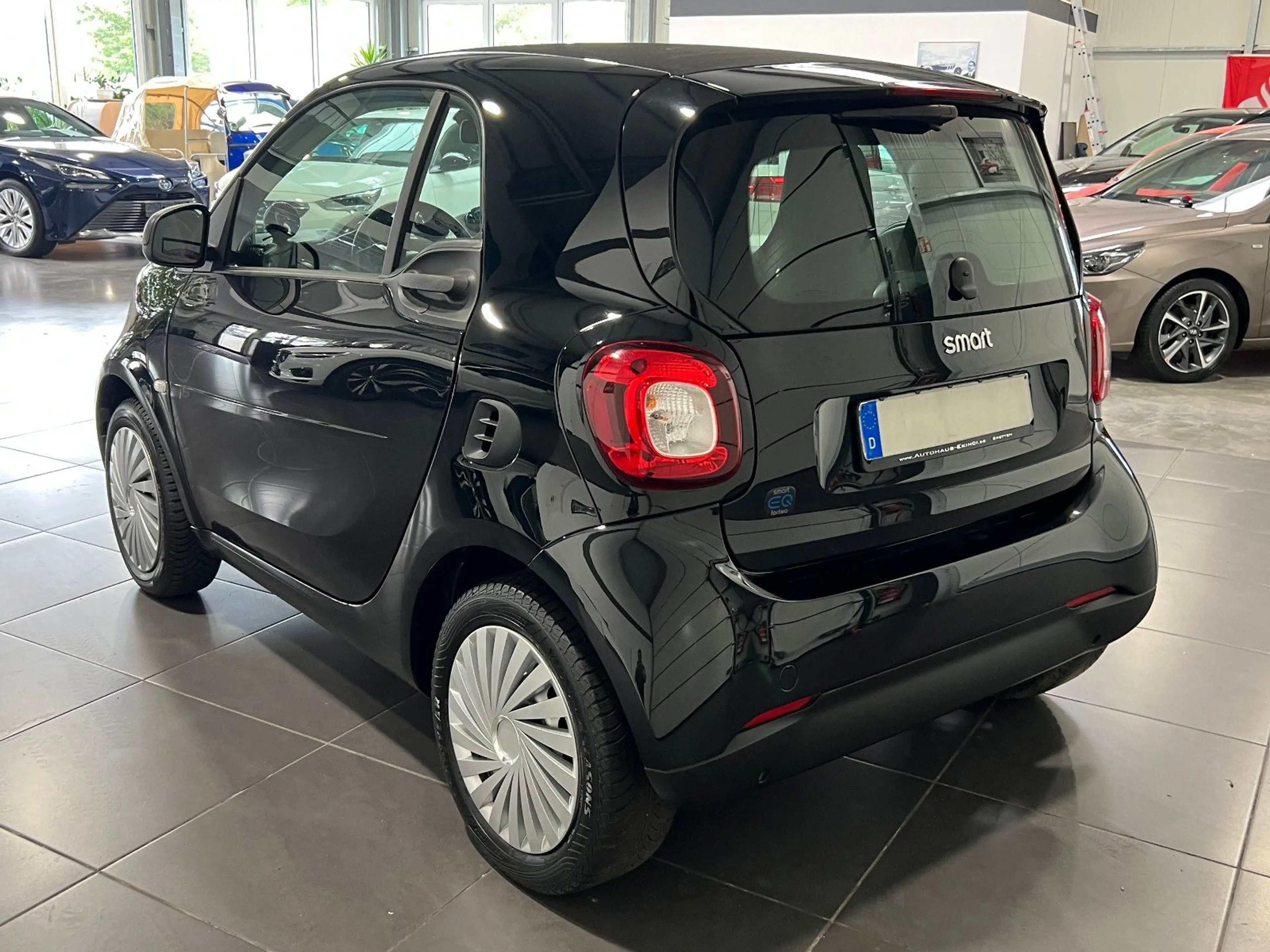 smart forTwo Coupe EQ Automatik **Klima*BT*Temp** — photo 3