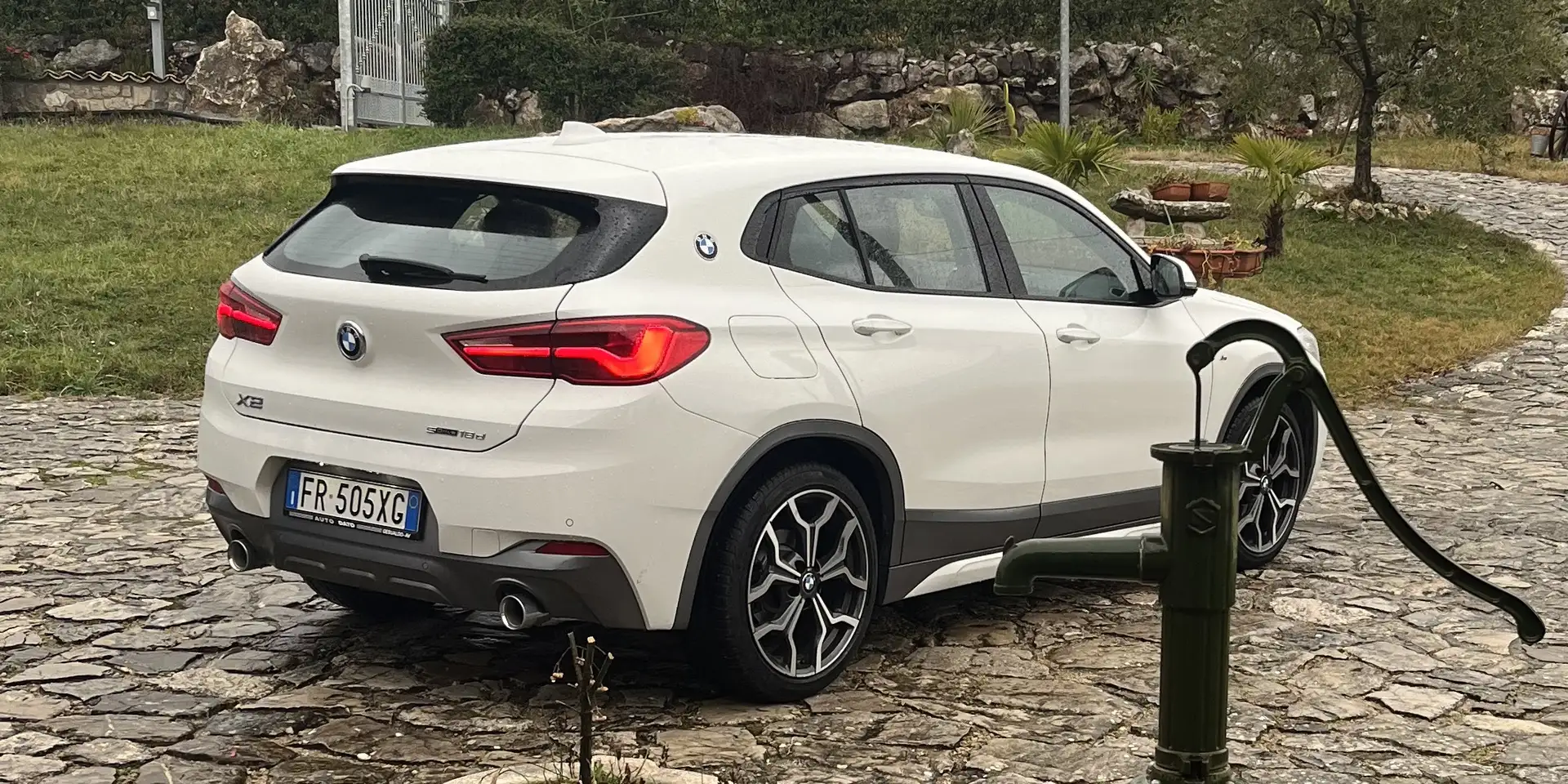 BMW X2 M SDRIVE18D Белый - 1
