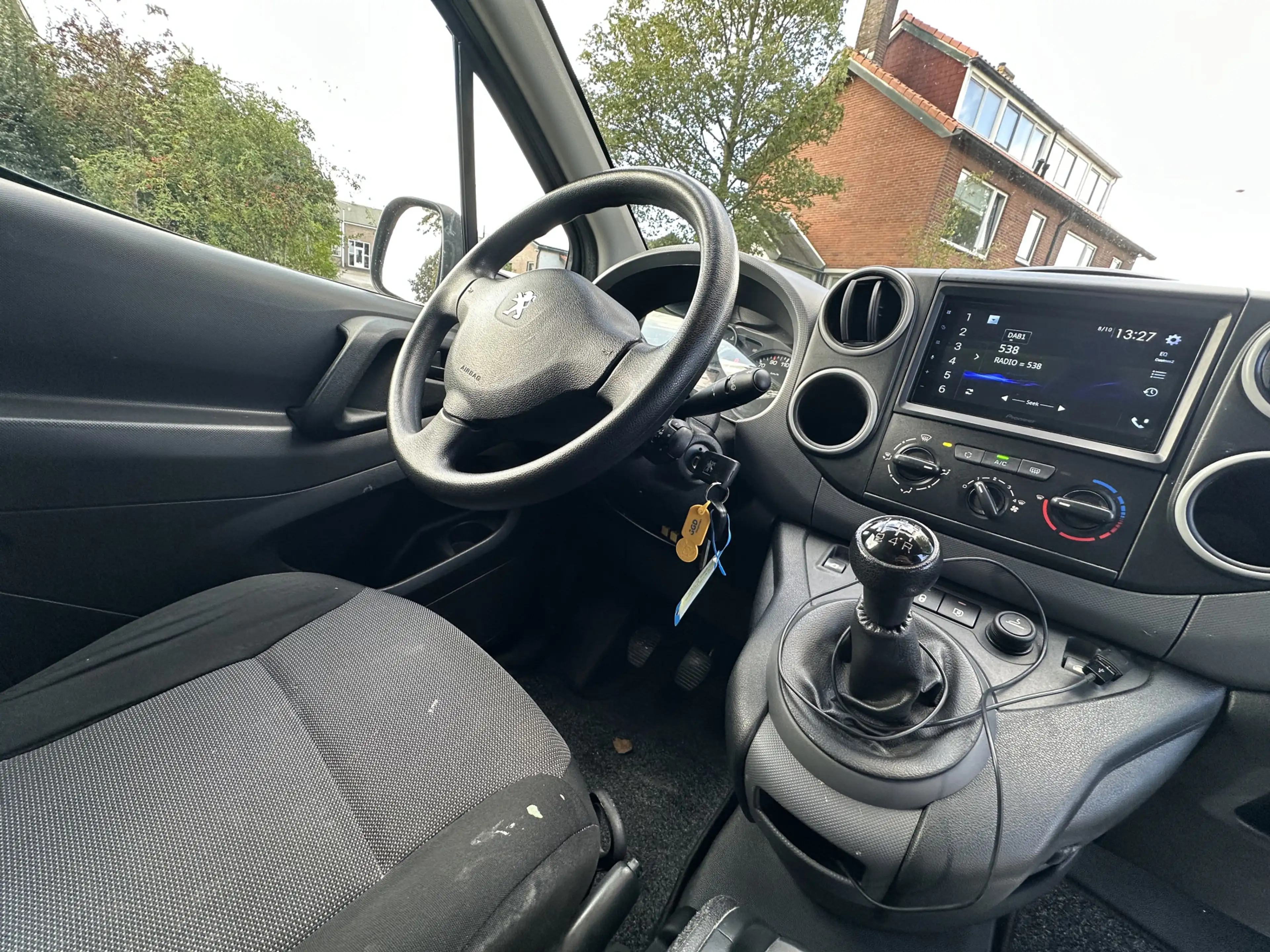 Peugeot Partner 120 1.6 BlueHDi 75 L1 Première 2e eigen * airco * — photo 6