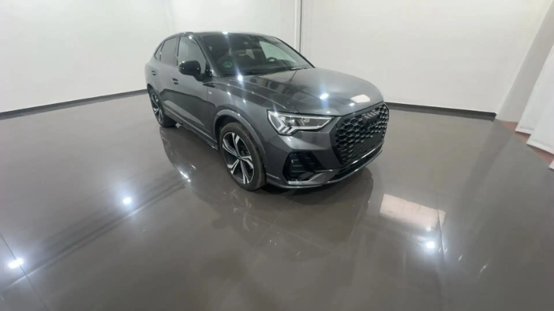 Audi Q3 Q3 SPB 35 TDI S tronic Identity Black Szary - 1